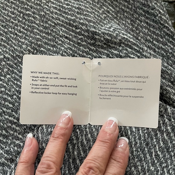 NWT Lululemon Vinyasa Wrap - Picture 8 of 10